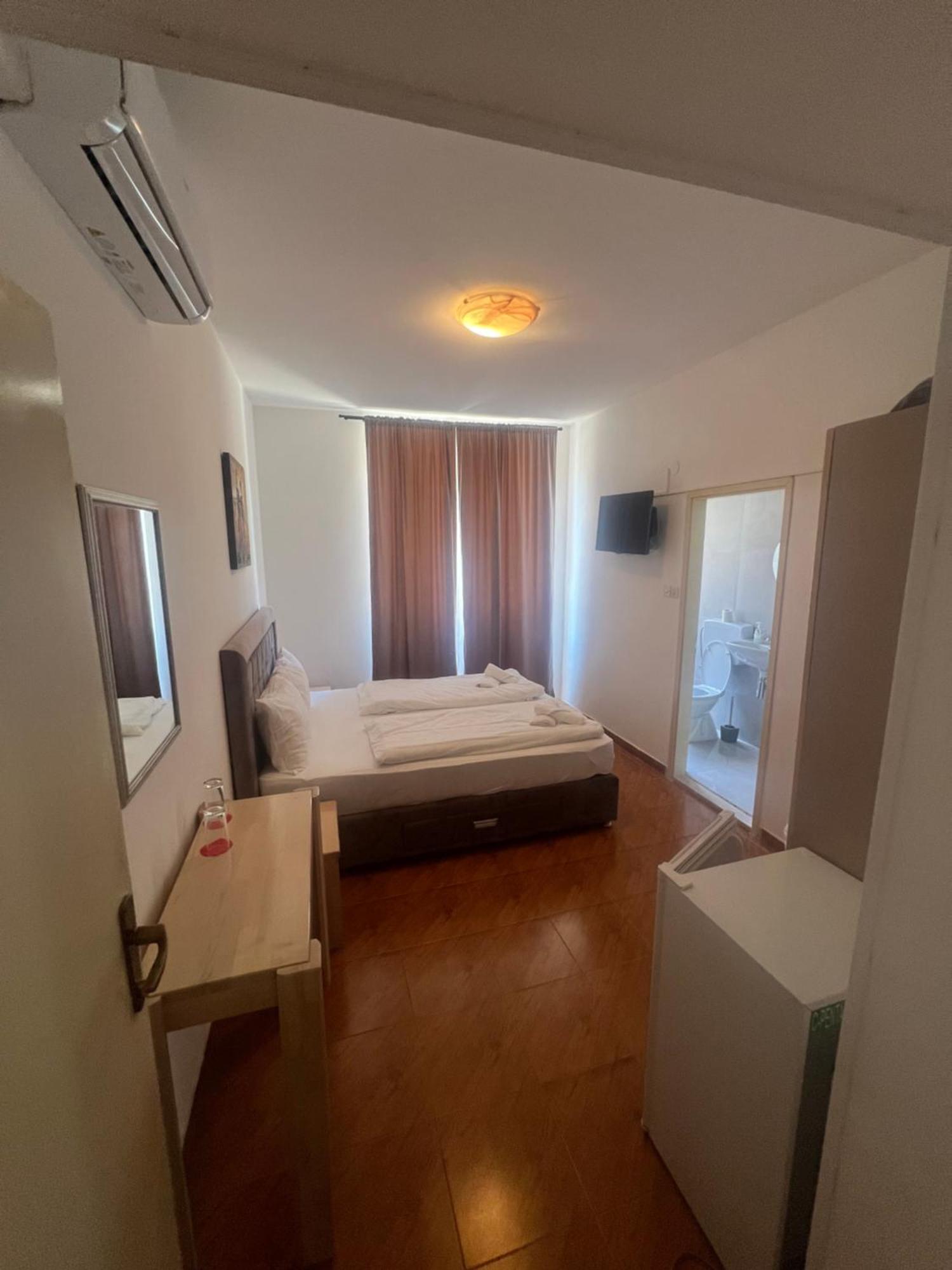 San Valentino Hotel Basanija Ngoại thất bức ảnh
