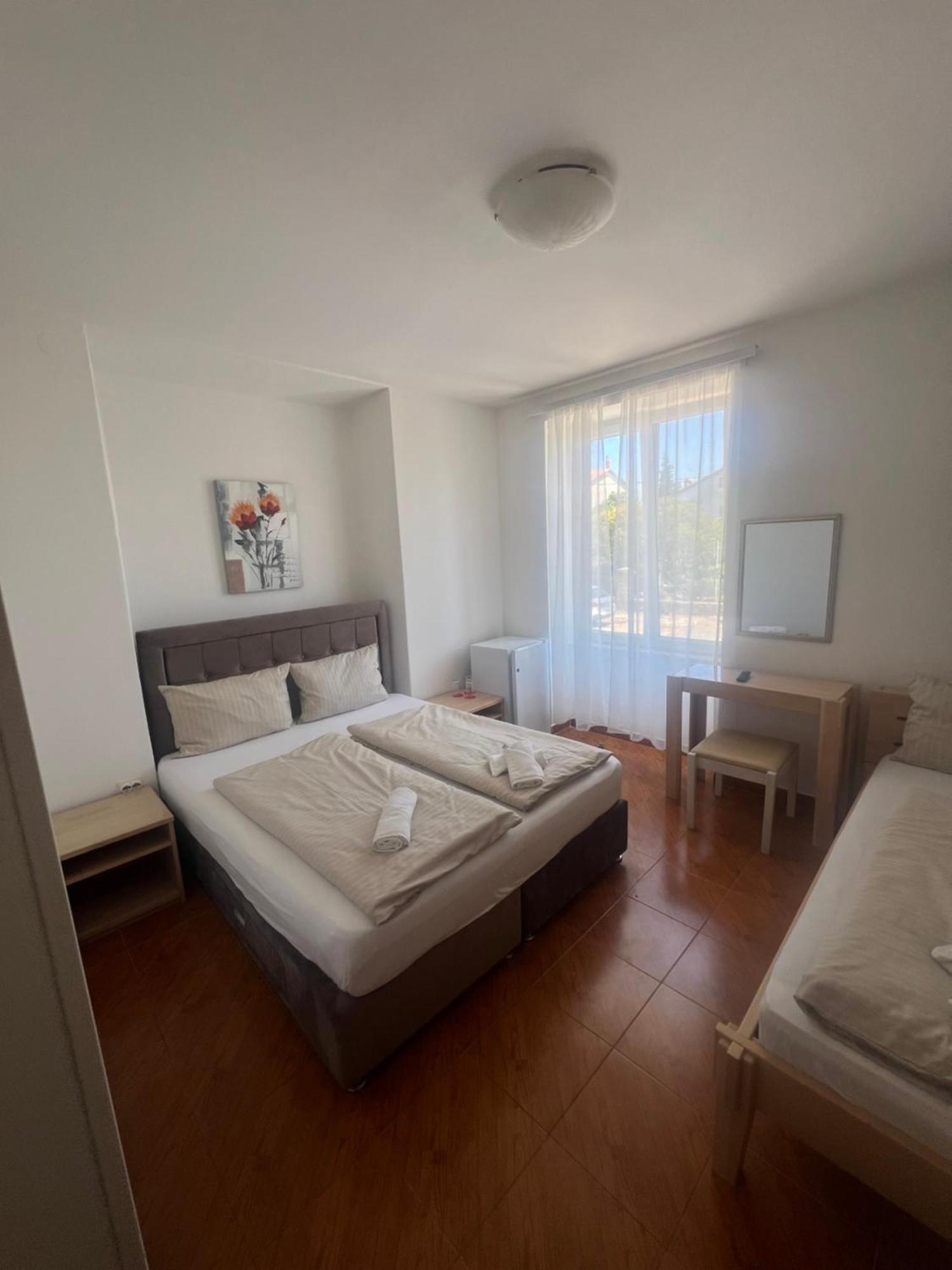 San Valentino Hotel Basanija Ngoại thất bức ảnh